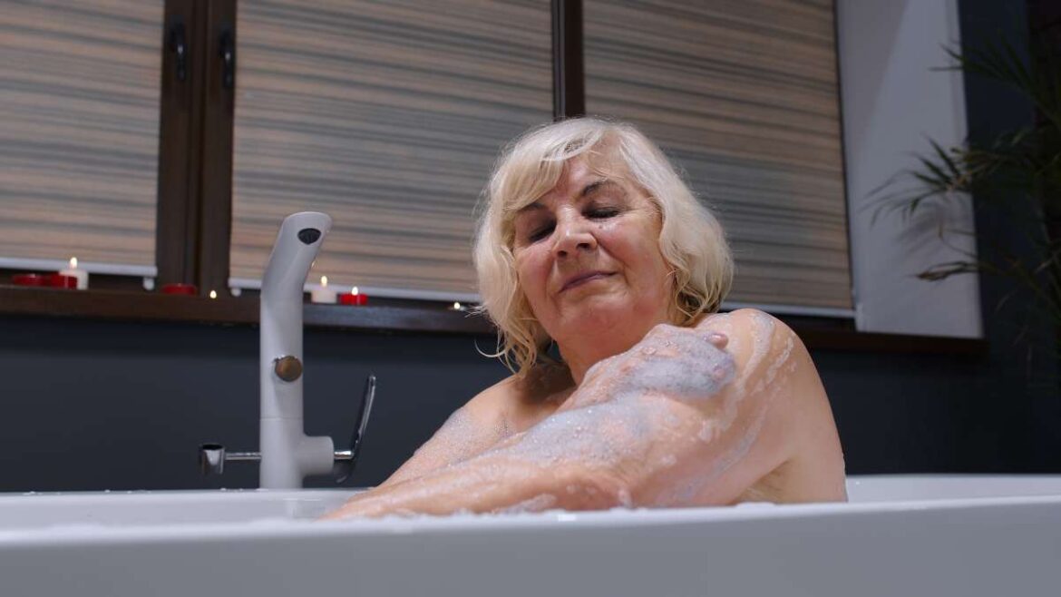 Badewanne seniorengerecht machen